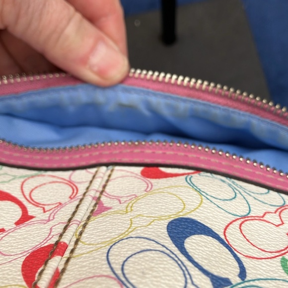 Coach F16481 Chelsea multi-color pink pastel monogram crossbody - Picture 7 of 14